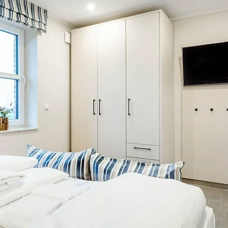 With 2 Bedrooms بيت للعطل غريتسيل